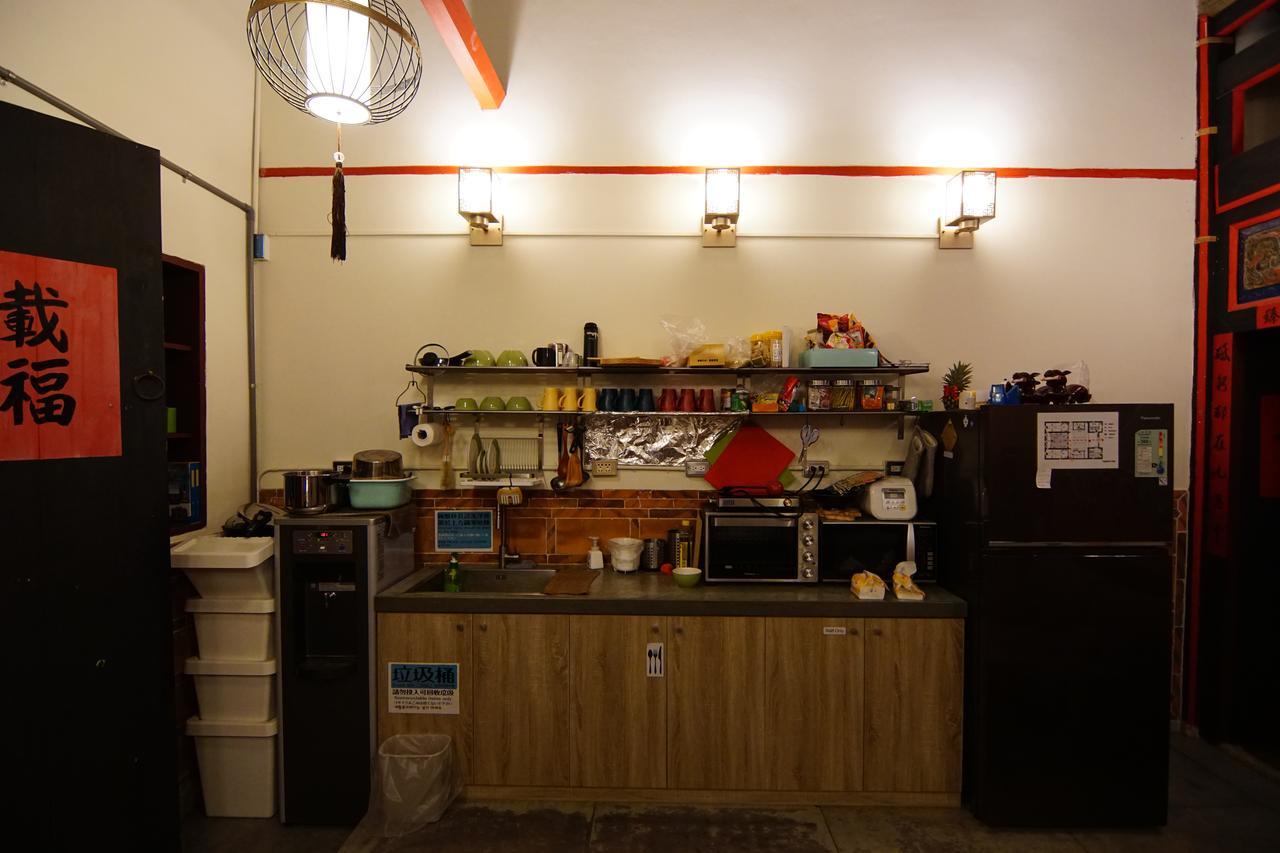Beishan Old Western Style Hostel Jinning Exterior foto